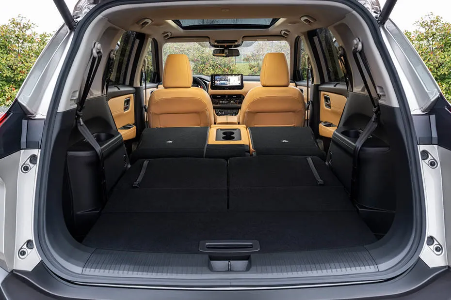 Nissan X-Trail Boot Space With Second and Third Row Down