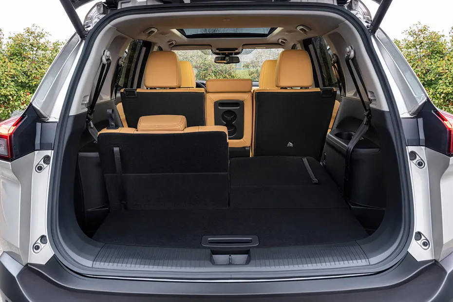 Nissan X-Trail Boot Space