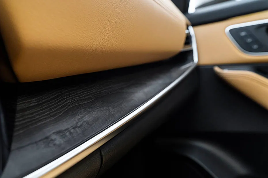 Nissan X-Trail Faux Wooden Trim on Dashboard
