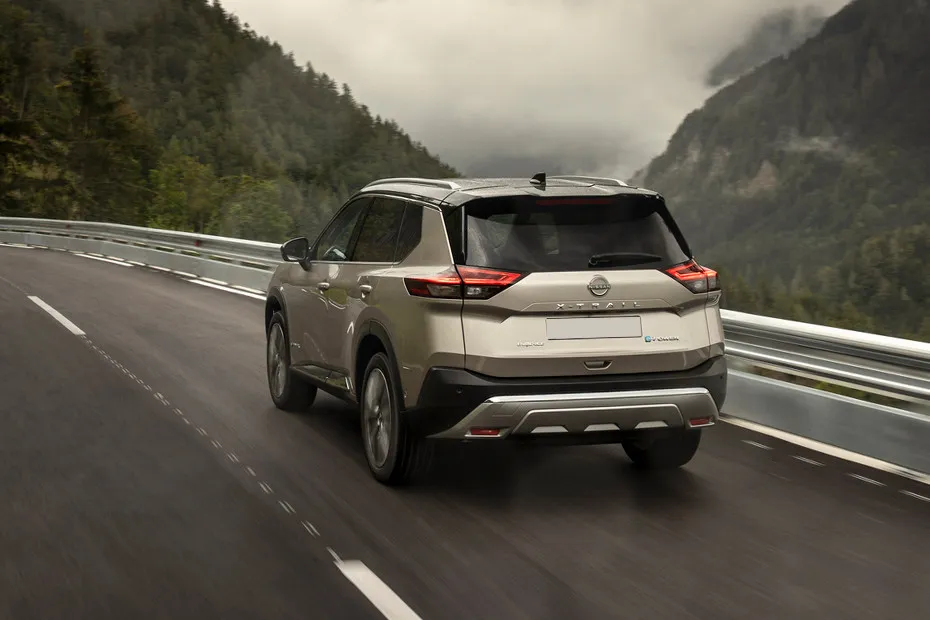 X-Trail image