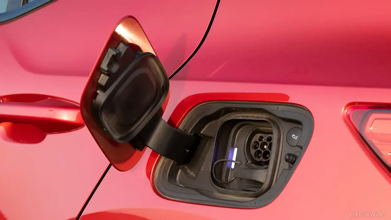 Open Fuel Lid