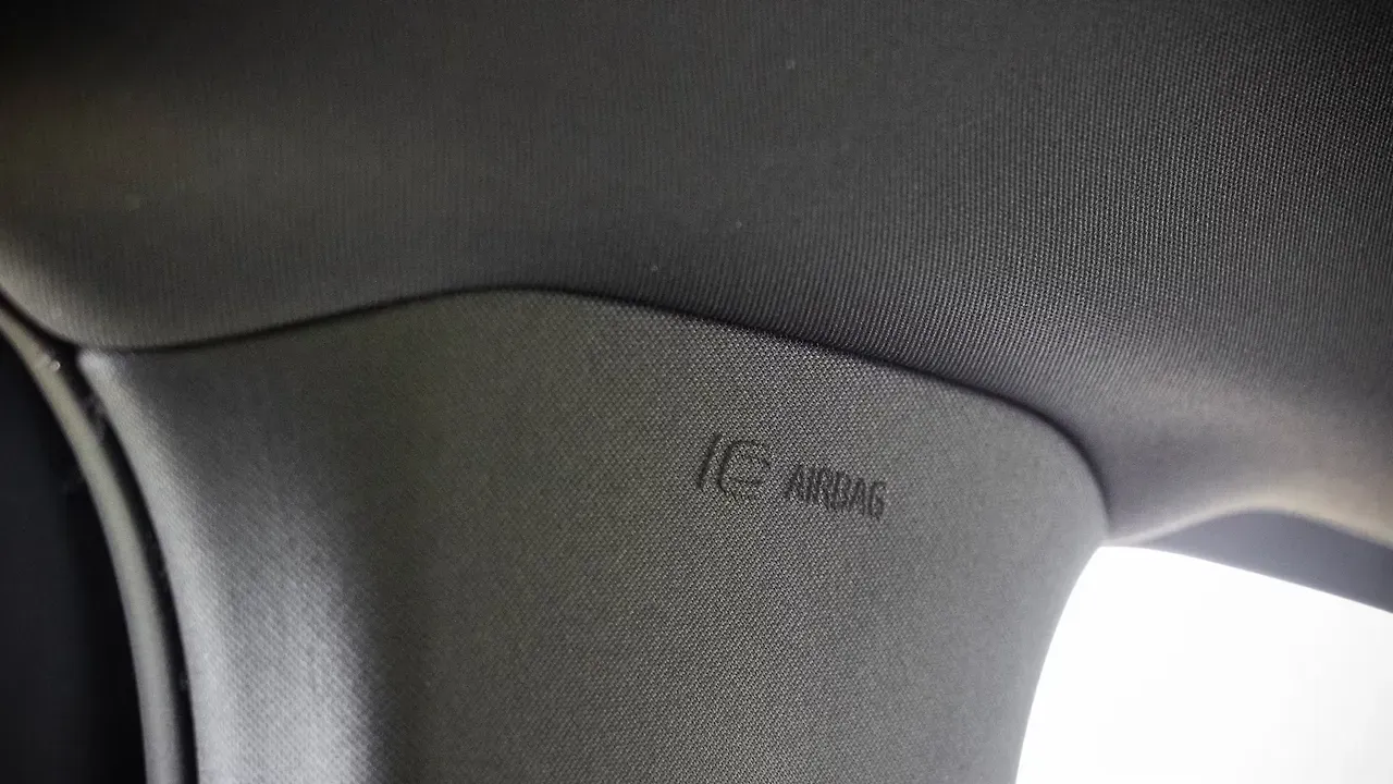 Right Side Curtain Airbag