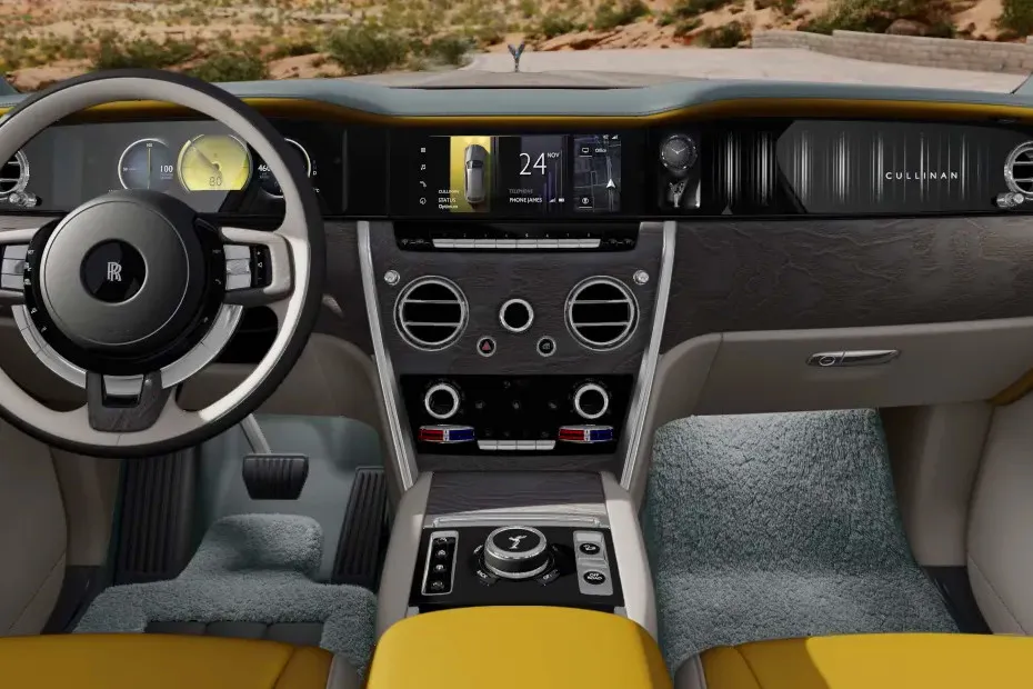 Rolls-Royce Cullinan Center Console