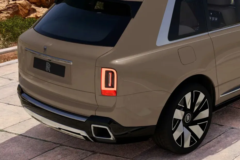 Rolls-Royce Cullinan Taillight