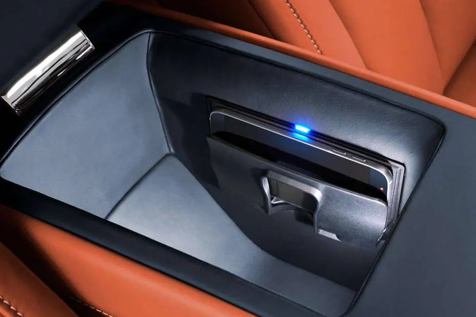Rolls-Royce Phantom Front Center Armrest Storage