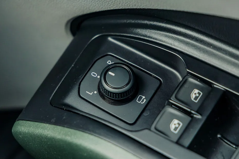Skoda Kylaq Mirror Adjustment Controls