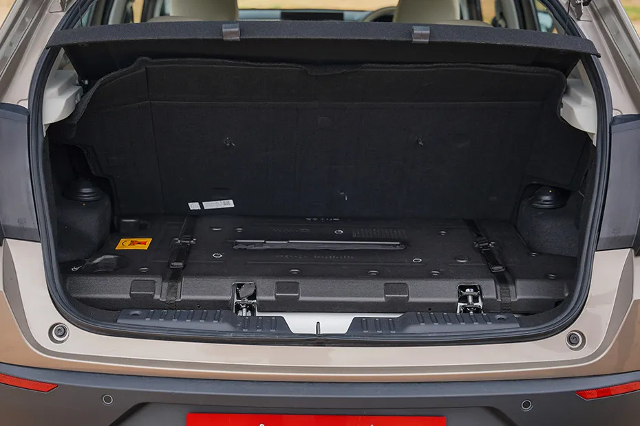Tata Altroz Boot Space