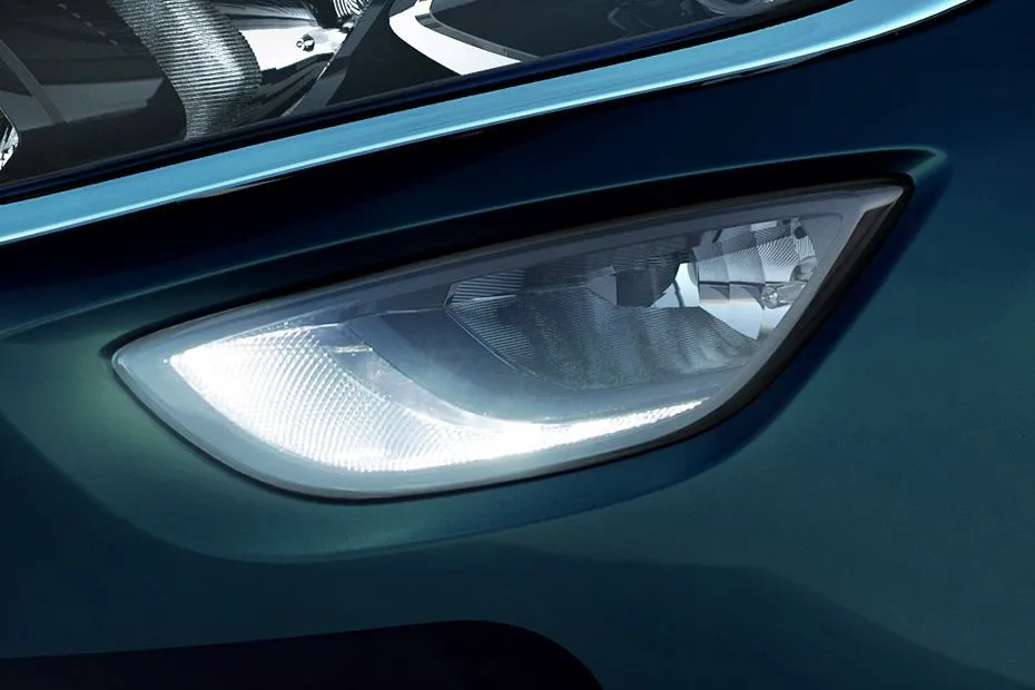 Tata Altroz EV Front Fog Lamp Image