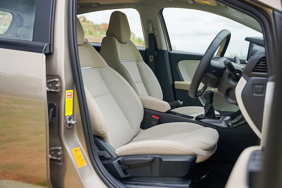 Tata Altroz Front Seat