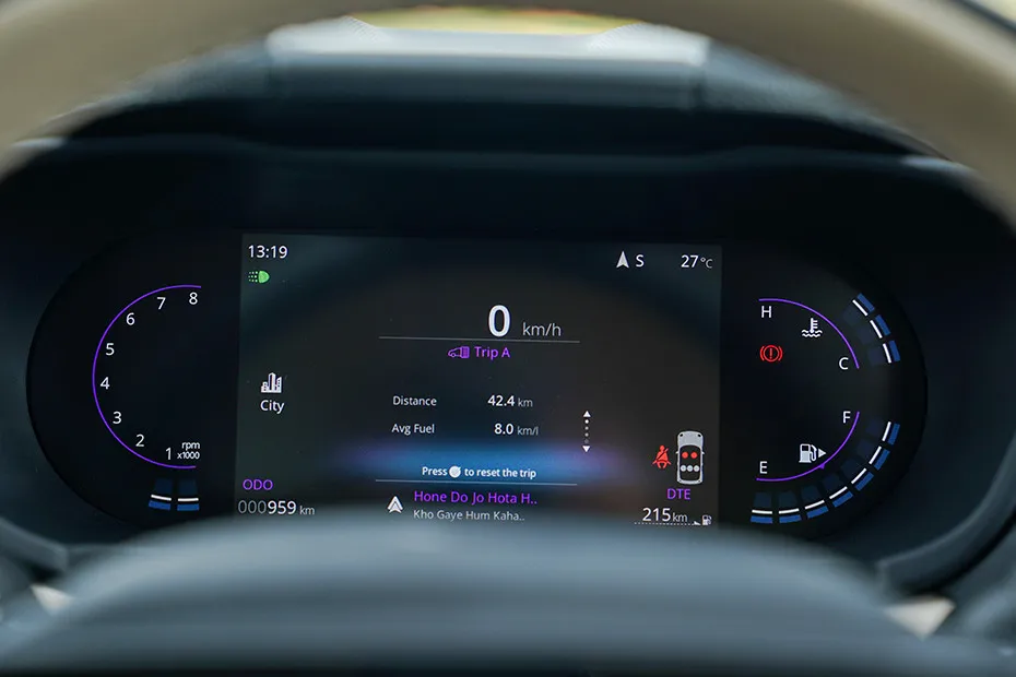 Tata Altroz Instrument Cluster