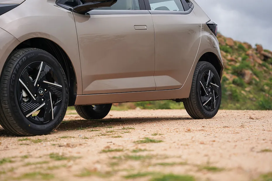 Tata Altroz Side Skirt