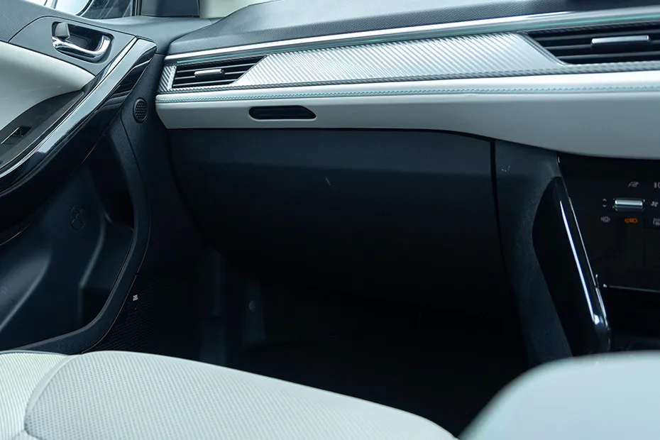 Tata Curvv EV Glovebox (Closed)