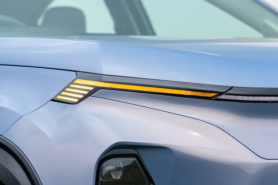 Tata Curvv EV Turn Indicator (Front)