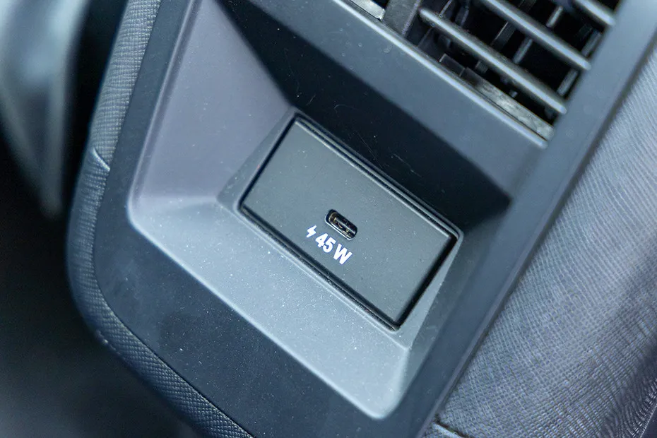Tata Curvv EV USB Charging Port (Rear)