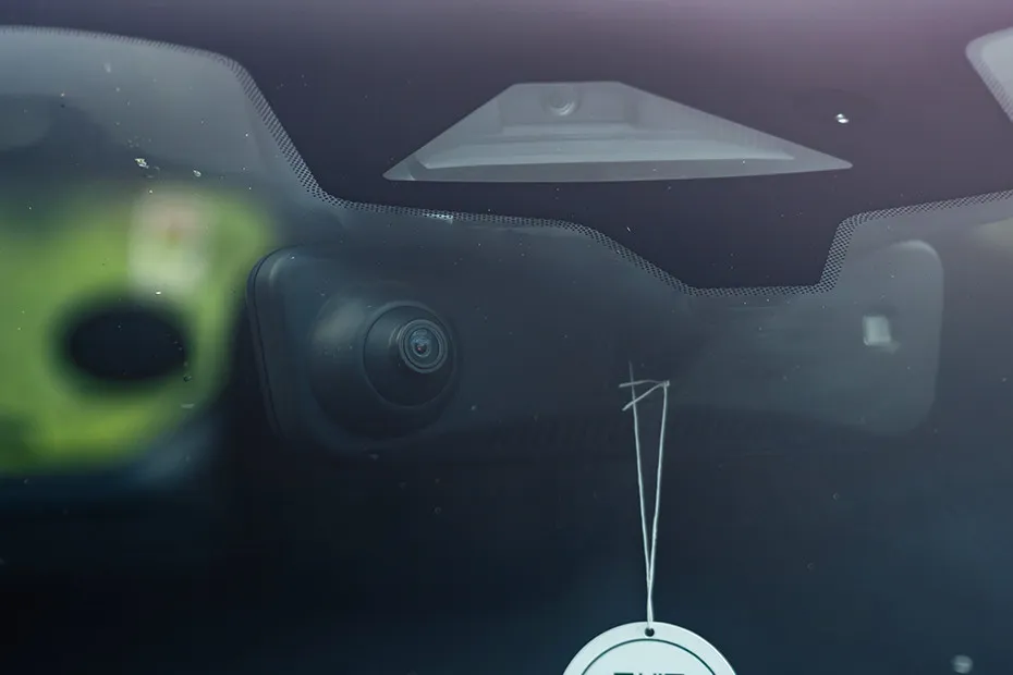 Tata Harrier EV Dashcam (Front)