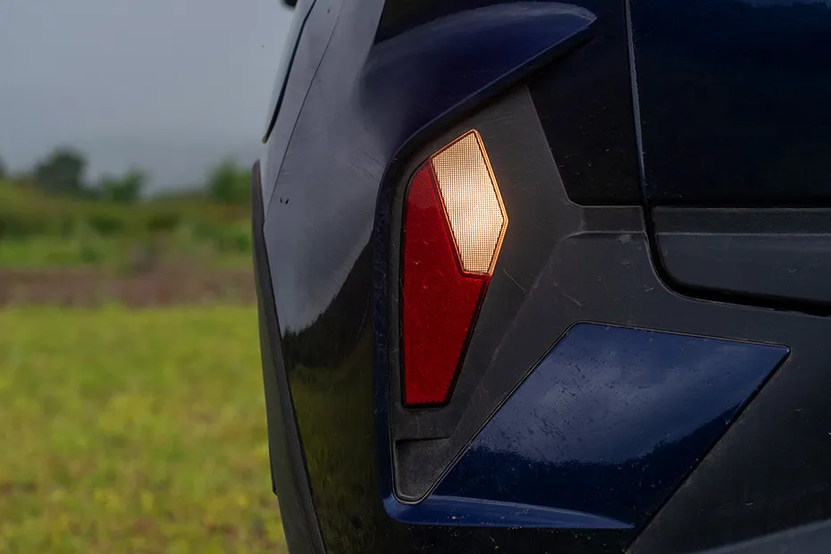 Tata Nexon Rear Reflector