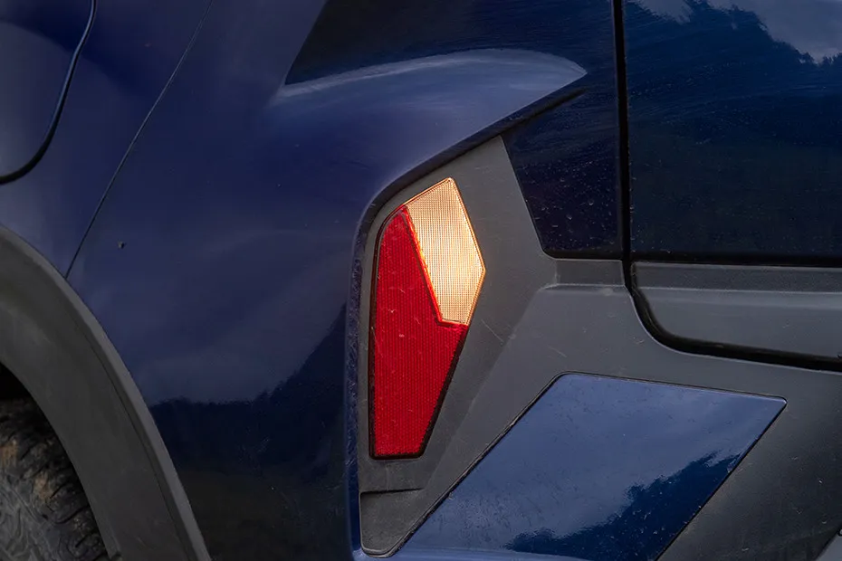Tata Nexon Reverse Lamp