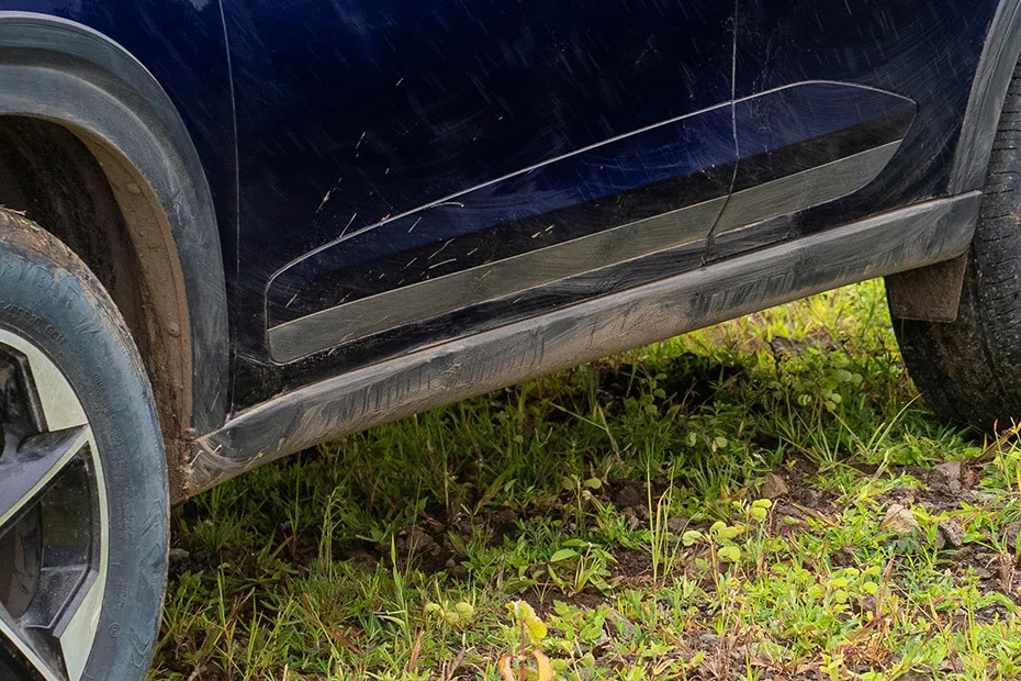 Tata Nexon Side Skirt