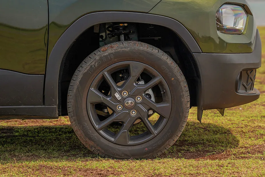 Tata Punch Wheel Cap