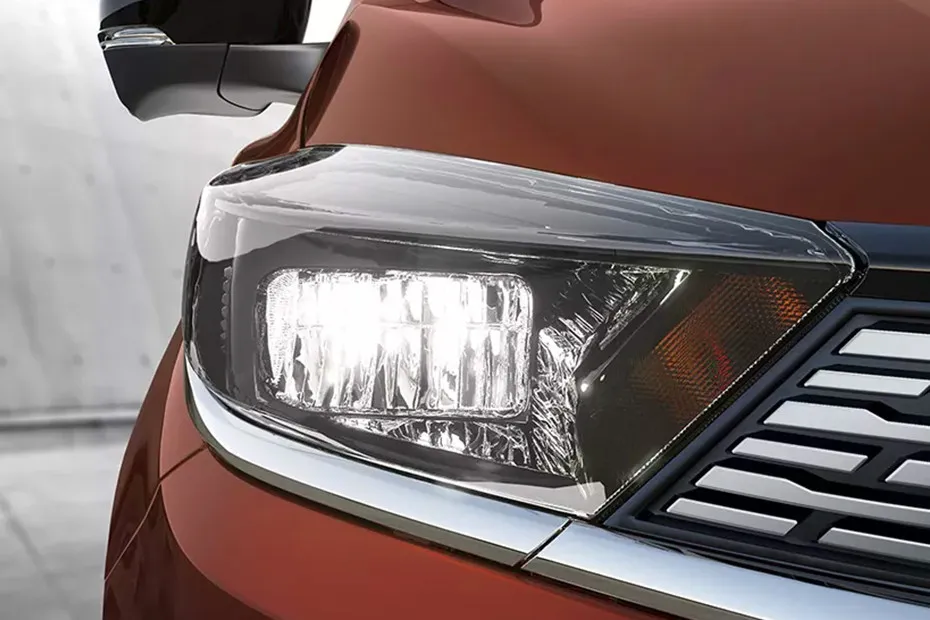 Tata Tigor Headlight