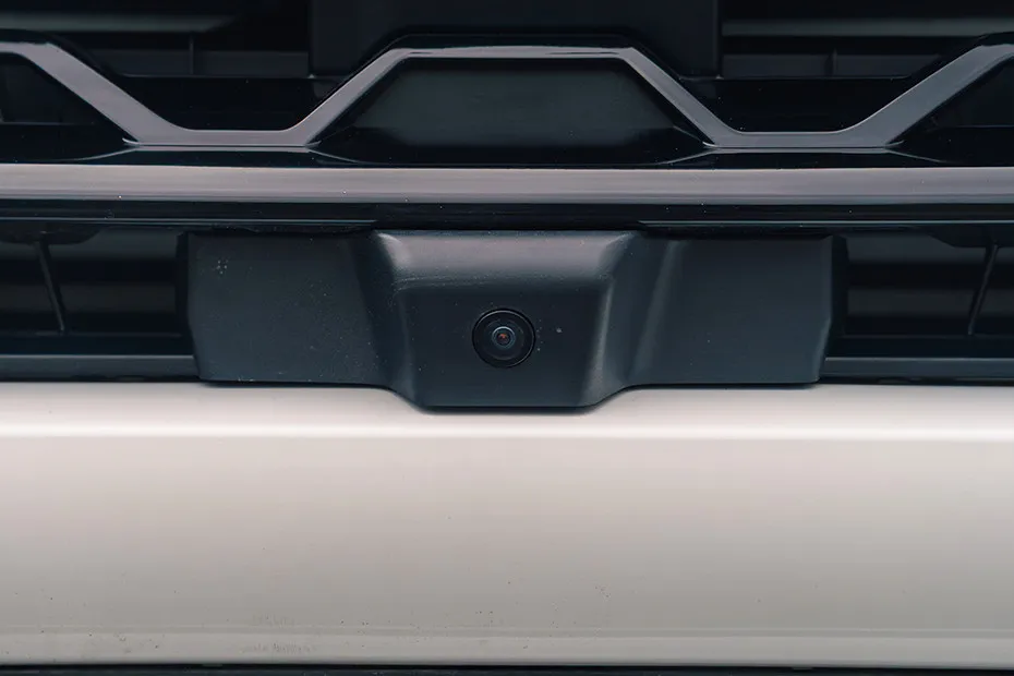 Toyota Fortuner 360 Degree Camera (Front)