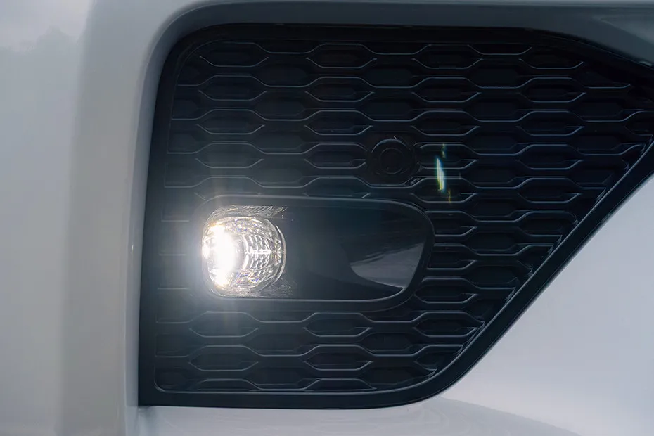 Toyota Fortuner Front Fog Lamp