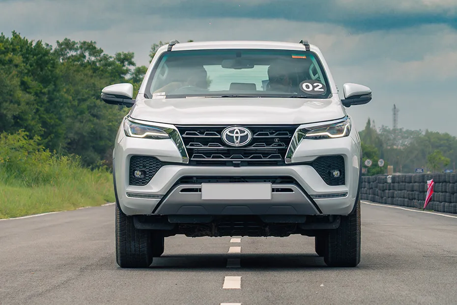 Fortuner image