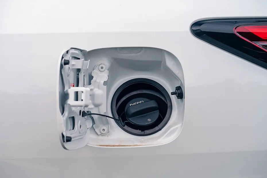 Toyota Fortuner Fuel Lid (Open)