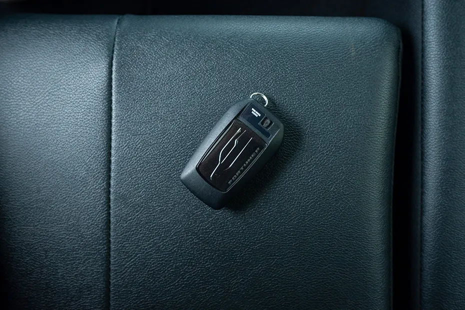Toyota Fortuner Key (Back)
