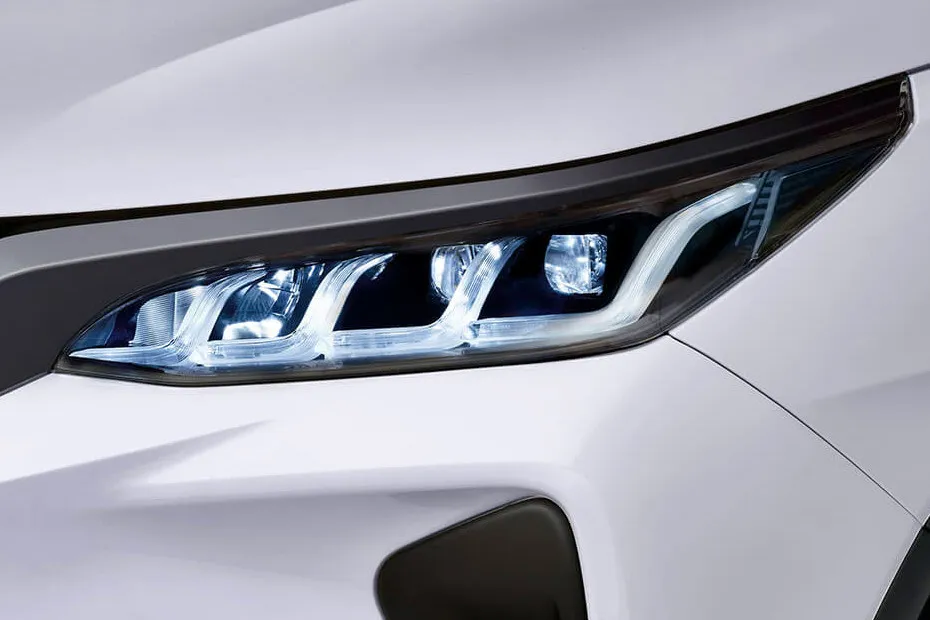 Toyota Fortuner Legender Headlight