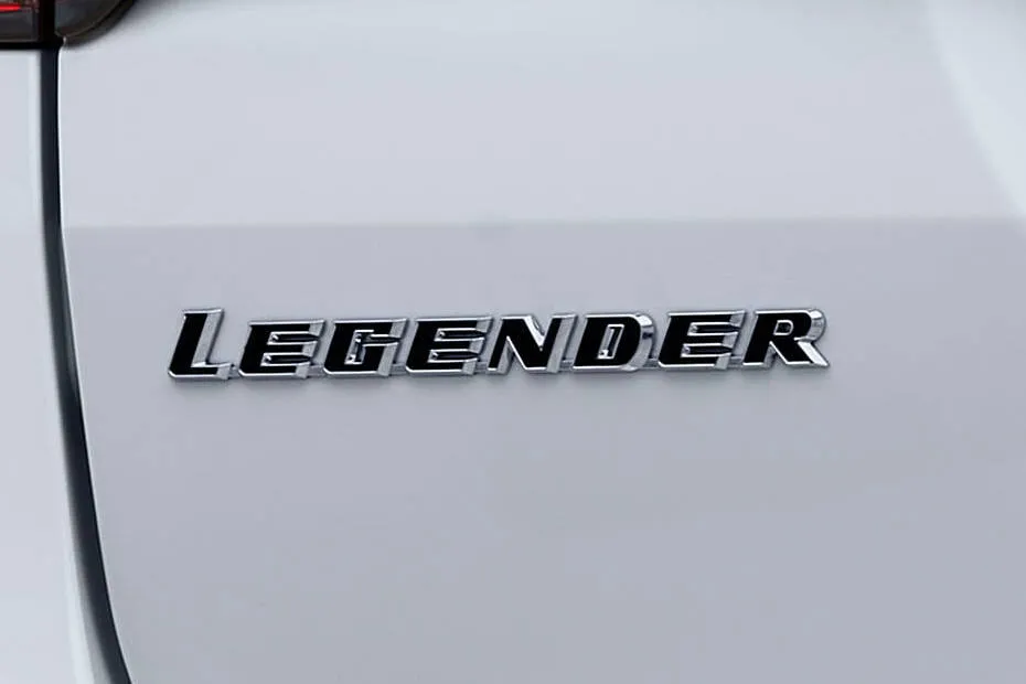 Toyota Fortuner Legender Legender Badge