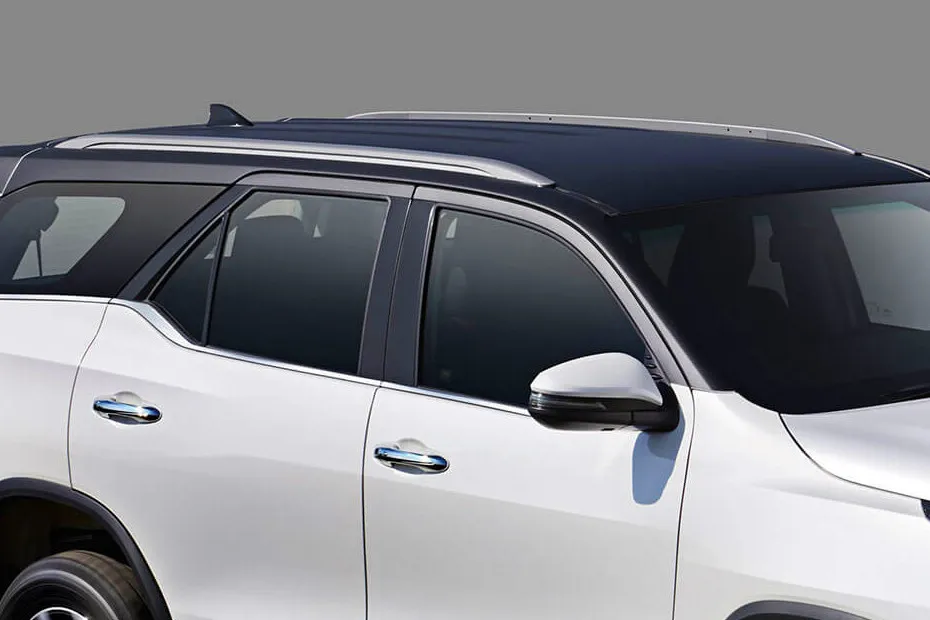 Fortuner Legender image