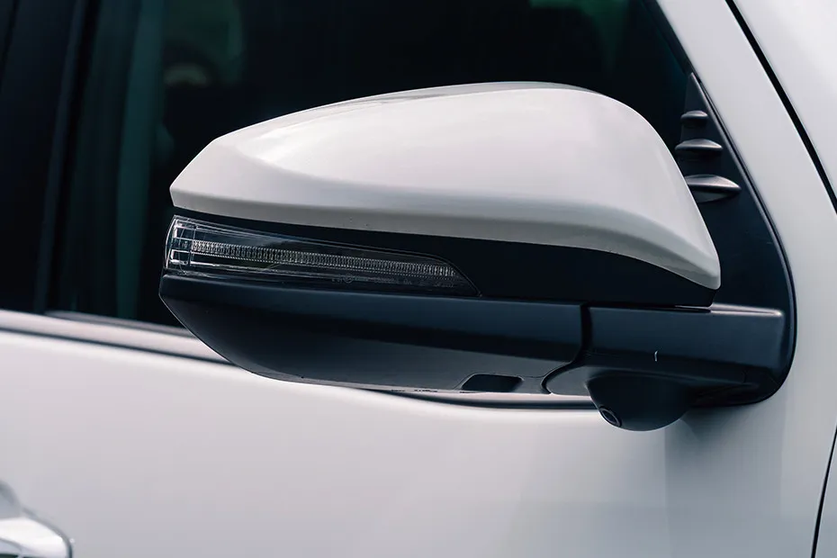 Toyota Fortuner Outside Mirror