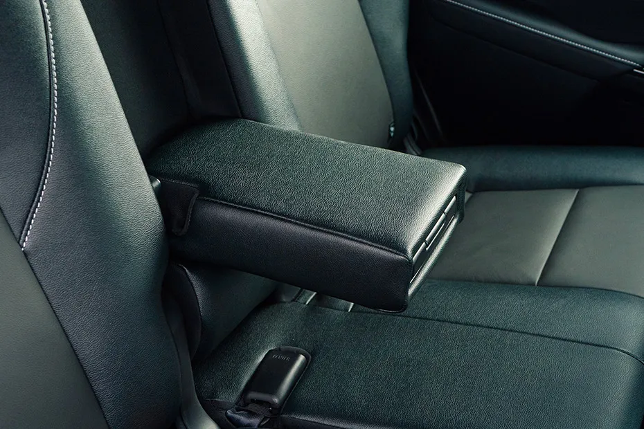 Toyota Fortuner Rear Centre Armrest