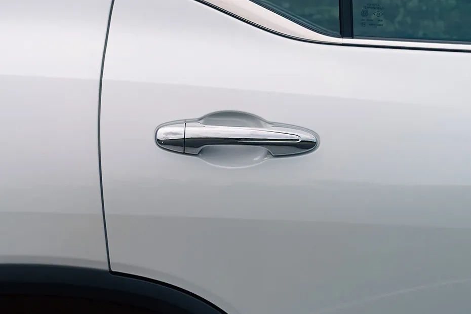 Toyota Fortuner Rear Door Handle