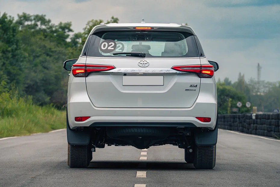 Fortuner image