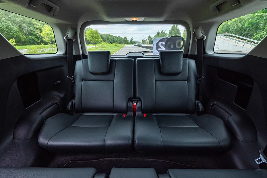 Toyota Fortuner Third Row Seats