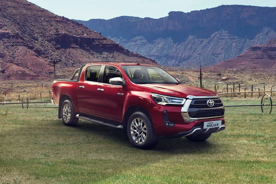 Toyota Hilux Front Right Side View