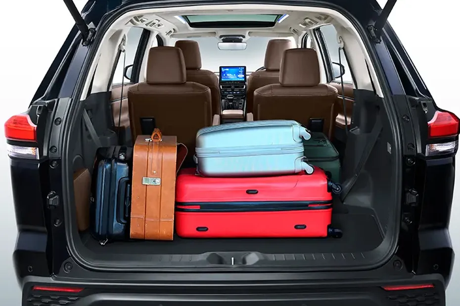 Toyota Innova Hycross Boot (Open)