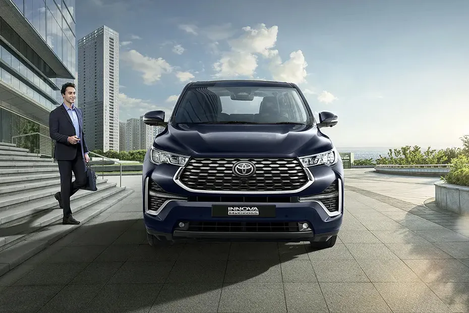 Innova Hycross image