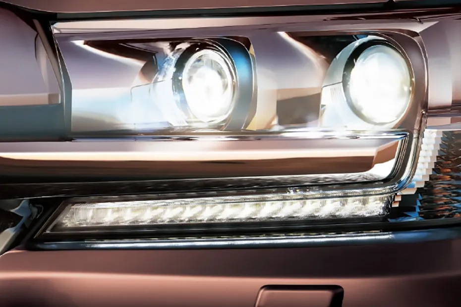 Toyota Land Cruiser Headlight