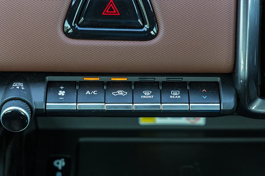 Toyota Urban Cruiser EBELLA Dashboard Controls