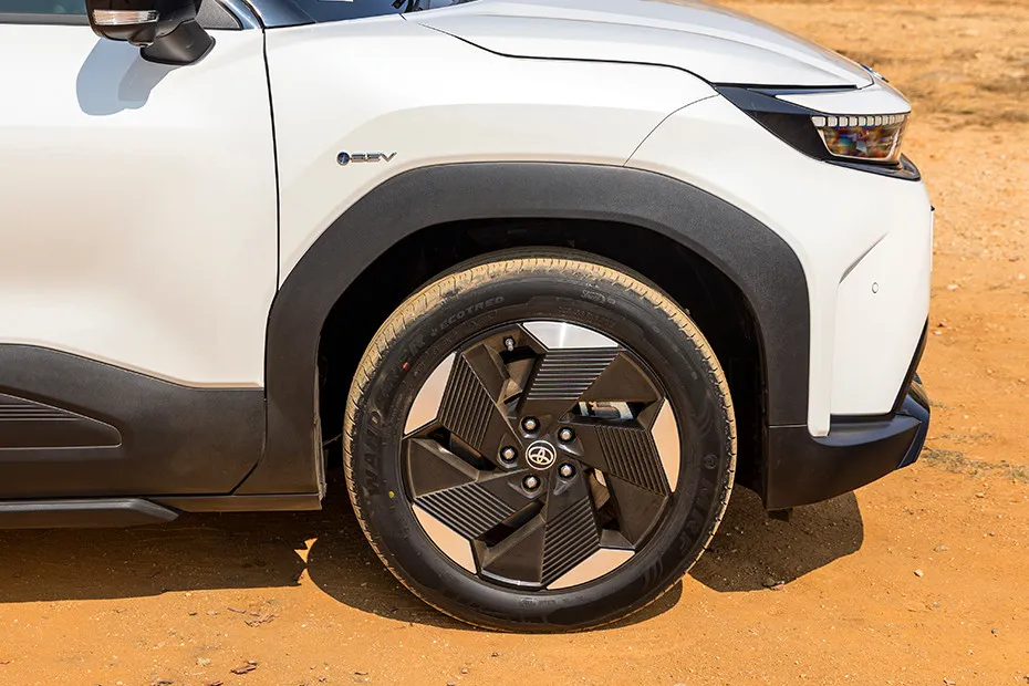 Toyota Urban Cruiser EBELLA Front Fender