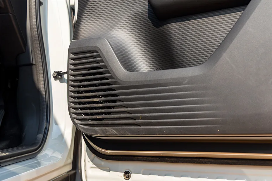 Toyota Urban Cruiser EBELLA Front Speaker