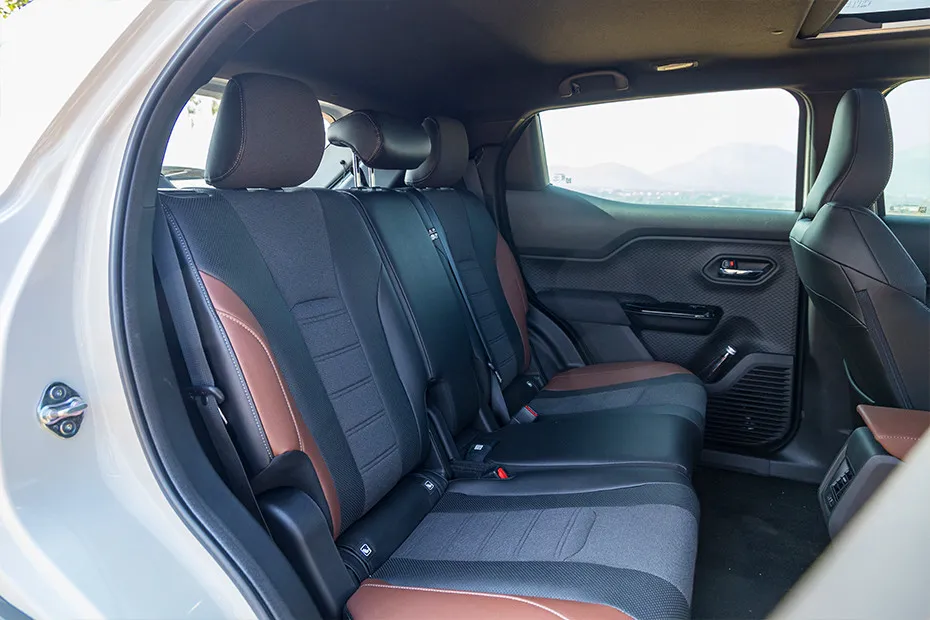 Toyota Urban Cruiser EBELLA Rear Seats