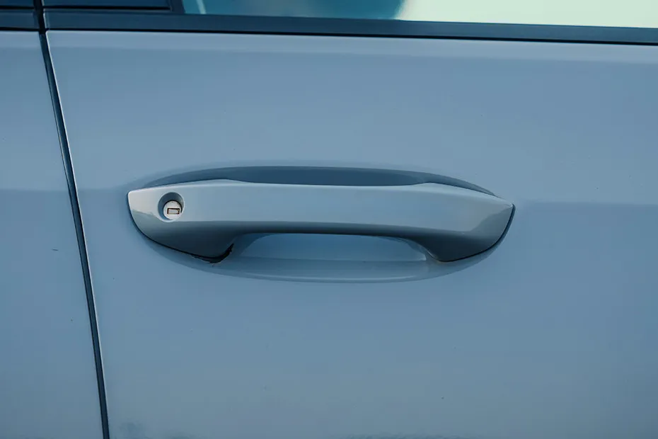 Volkswagen Golf GTI Door Handle