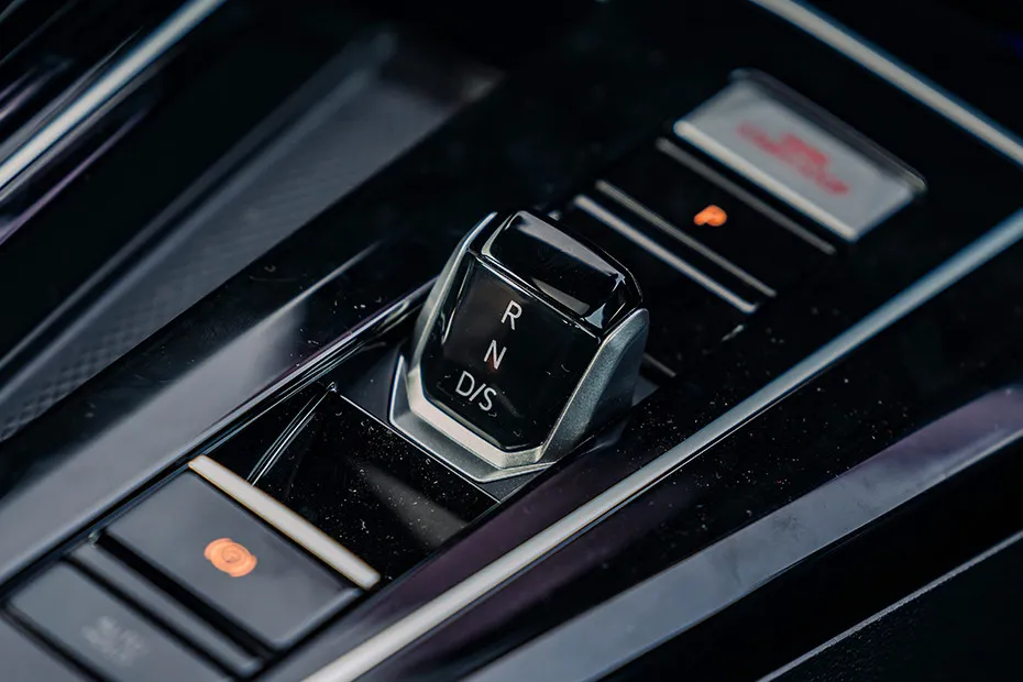 Volkswagen Golf GTI Gear Shifter