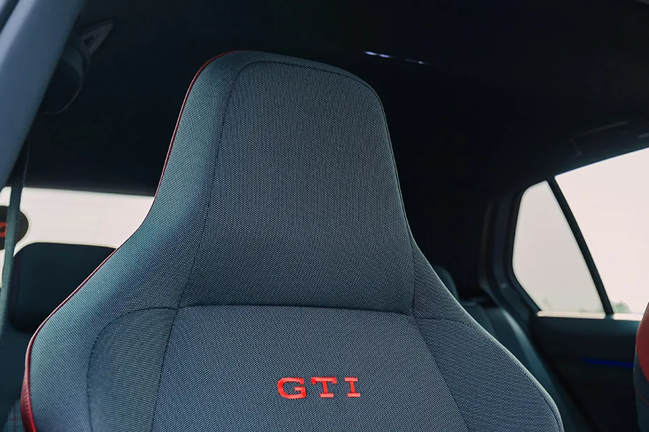 Volkswagen Golf GTI Seat Headrest