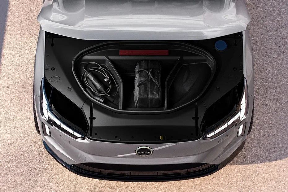 Volvo EX90 Interior Image