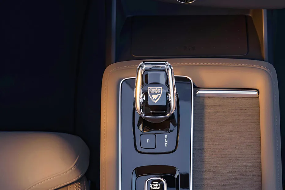 Volvo XC90 2025 Gear Shifter